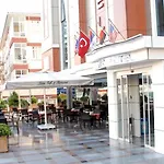 Rhiss Bostanci Hotel