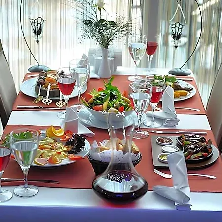 Rhiss Bostanci Hotel