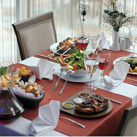Rhiss Bostanci Hotel