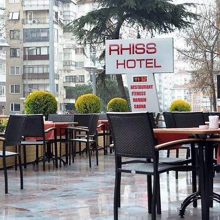 Rhiss Bostanci 3*