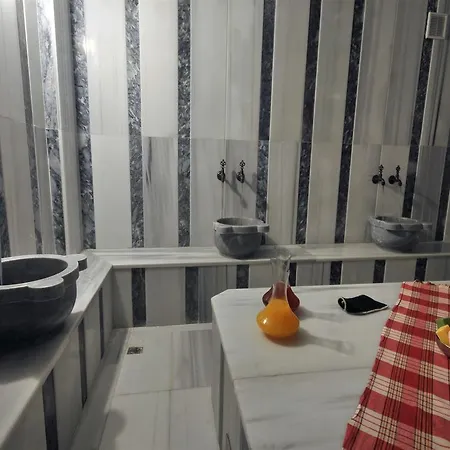 Rhiss Bostanci 3* Isztambul