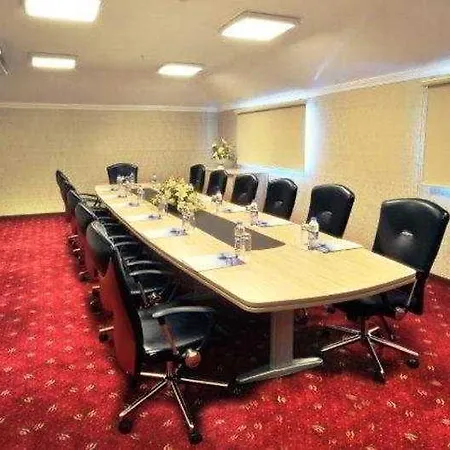 Rhiss Bostanci 4*