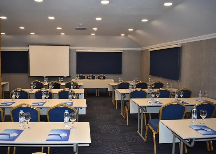 Rhiss Bostanci اسطنبول