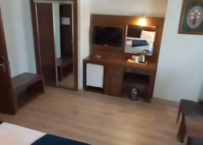 Rhiss Bostanci فندق