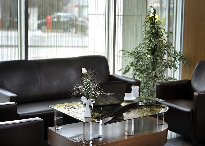 Rhiss Bostanci اسطنبول