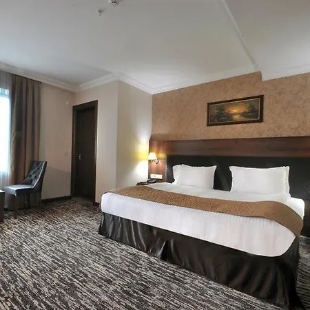 Rhiss Bostanci Hotell 3*