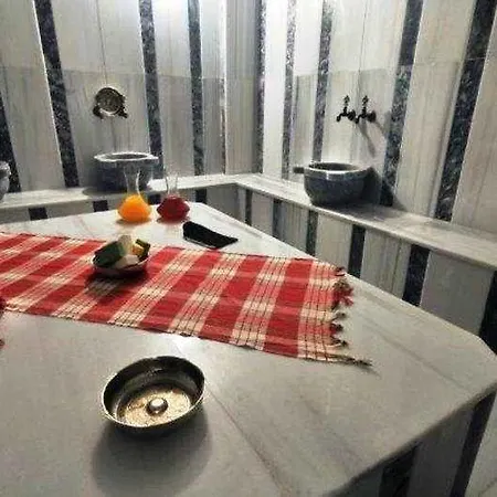 Rhiss Bostanci Hotell 3*