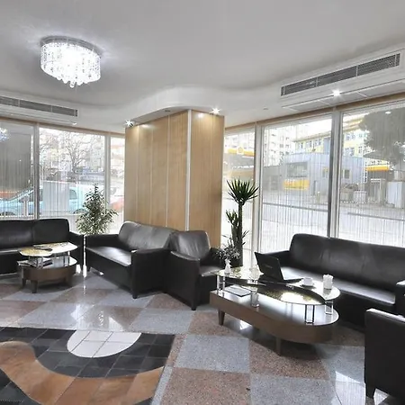 Rhiss Bostanci Istanbul