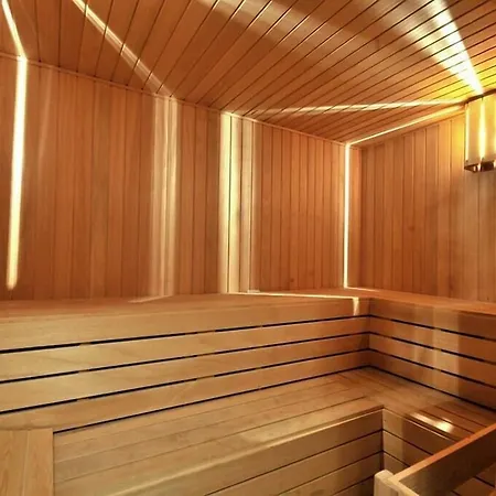 Rhiss Bostanci Istanbul